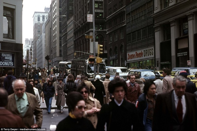 Chum anh thanh pho New York hoa le thap nien 1970-Hinh-6